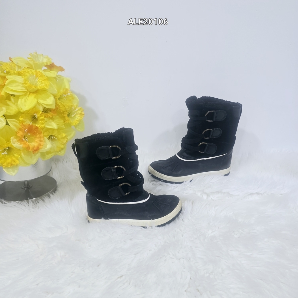 Aldo Womens Black and White Winter Boots Sz.6